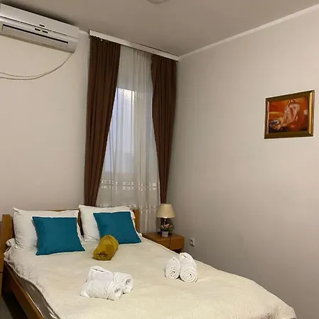 Gostinjska kuća Elena 3*