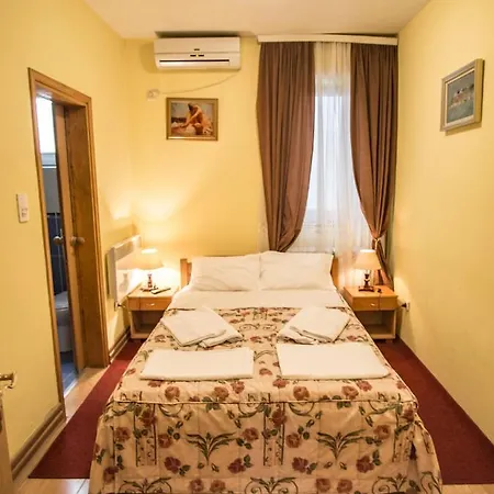Guest house Elena 3*