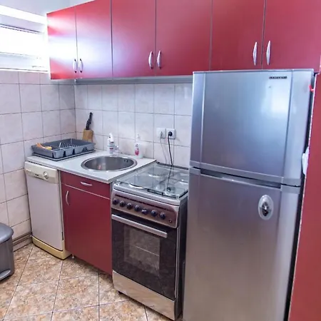 Gostinjska kuća Elena 3*